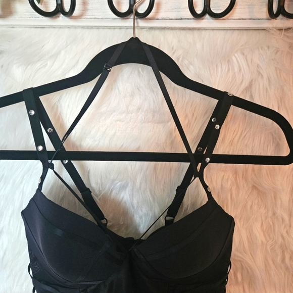 Love by La Senza Push Up Criss Cross Chest Ribbon Detail Corset - Picture 3 of 7